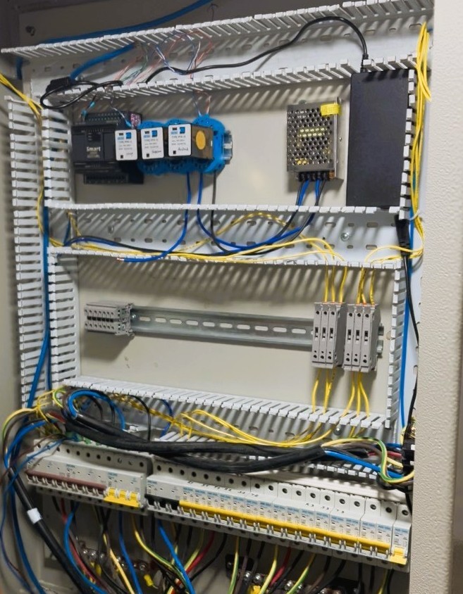 سیستم برق اضطراری خورشیدی5