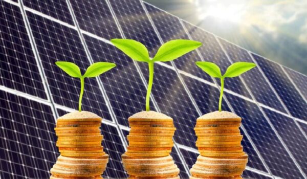 درآمد برق خورشیدی